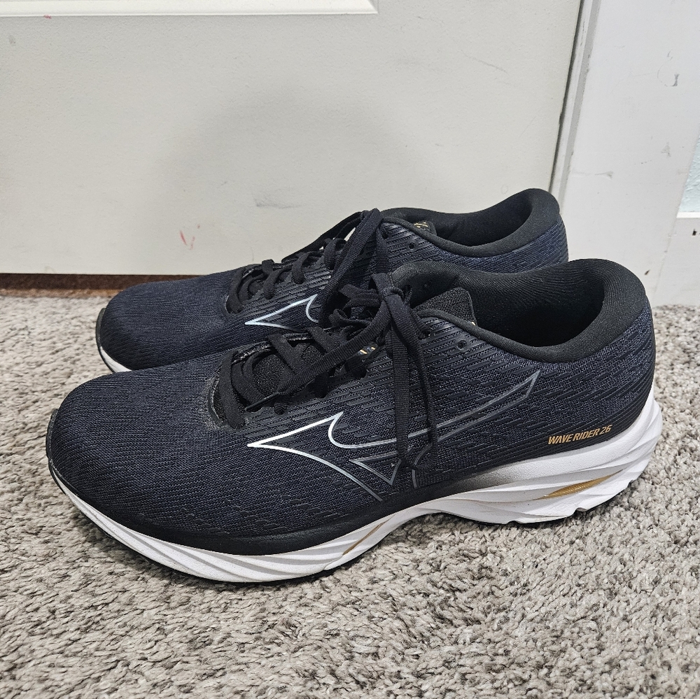 🖤 Mizuno Men's Wave Rider 26